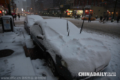 美國紐約遭遇史上最強暴風(fēng)雪