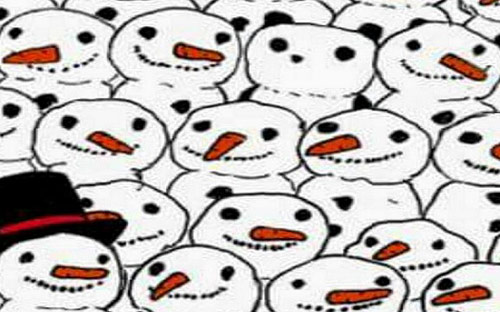 熊貓潛伏雪人中，你找到它了嗎？