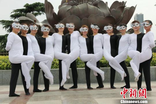 扎克伯格“霧霾跑步”真是拼了！