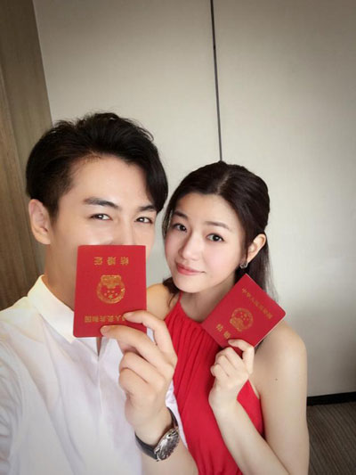 霍建華結(jié)婚！陳妍希領(lǐng)證！胡歌今年隨的份子錢有點(diǎn)多……