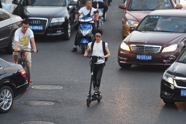 北京上海禁止“電動(dòng)滑板車(chē)”上路