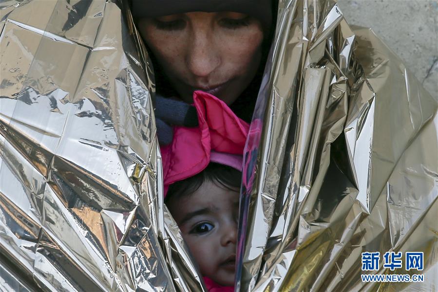 2016，孩子和這個(gè)世界：觸動(dòng)人心的瞬間（組圖）