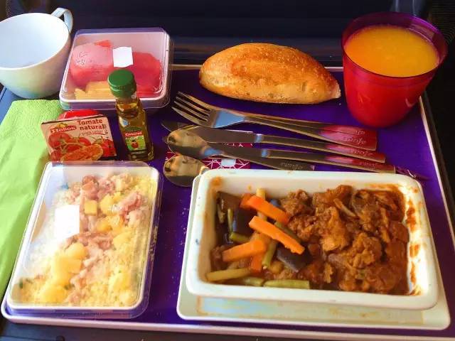 厭倦了國內(nèi)高鐵餐？來看看“別人家的盒飯”長啥樣（組圖）