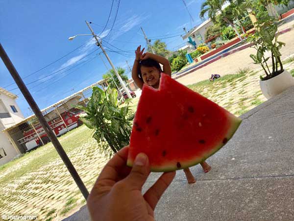清涼一夏！魔性“西瓜裙”風靡社交網(wǎng)絡