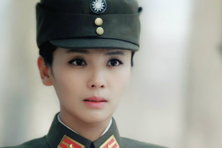 制服誘惑：國(guó)內(nèi)演員誰穿軍裝最有范兒？（組圖）