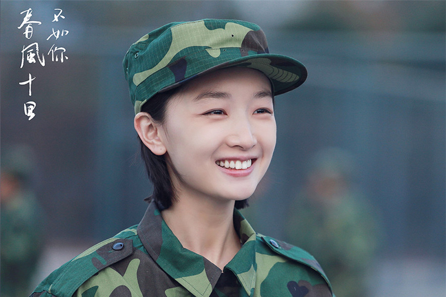 制服誘惑：國內(nèi)演員誰穿軍裝最有范兒？（組圖）