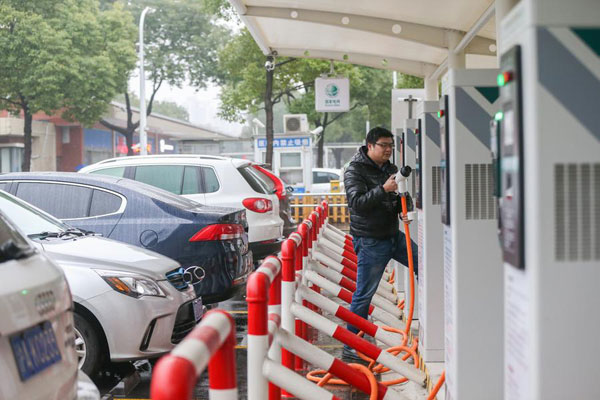 燃油車(chē)時(shí)代將終結(jié)？中國(guó)啟動(dòng)制訂燃油車(chē)停售時(shí)間表