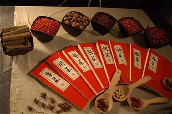 謝耳朵最愛的中餐原來是它！歪果仁眼中那些中餐的真相……