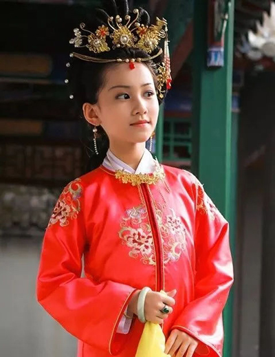 小戲骨版《紅樓夢(mèng)》演技炸裂，眼角眉梢都是戲，哪個(gè)萌娃最得你心？