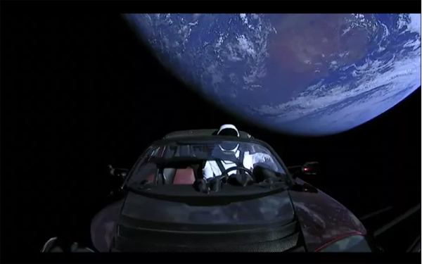 SpaceX獵鷹重型火箭首飛成功！馬斯克的特斯拉跑車(chē)上太空了