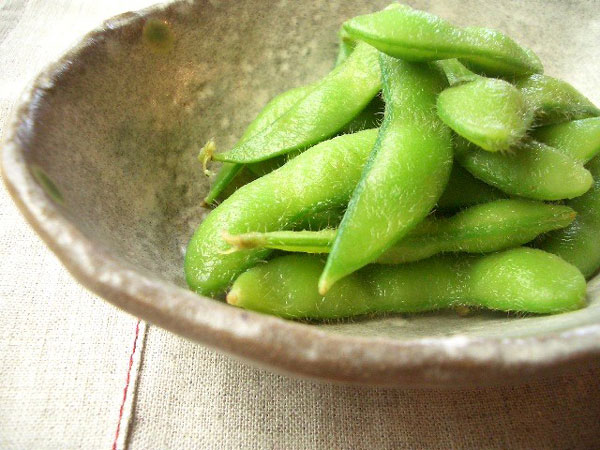 究竟吃什么對頭發(fā)好呢？這10種食物助你解決脫發(fā)煩惱