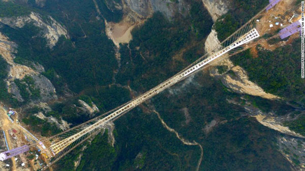 四川八臺山建世界最高玻璃橋 你敢去走走嗎？