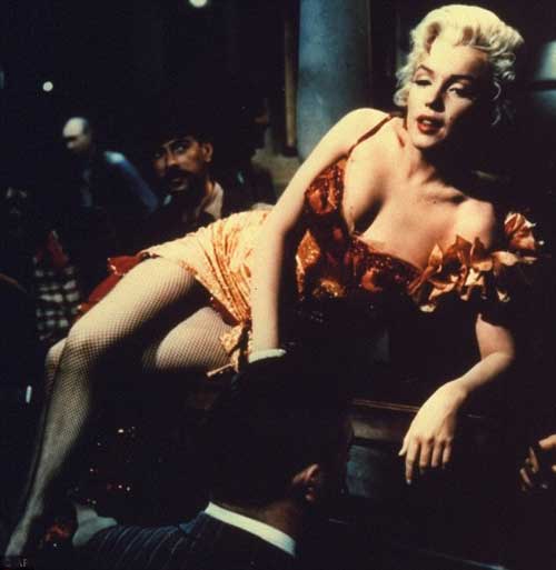 夢(mèng)露經(jīng)典“地鐵裙”被拍賣 價(jià)值460萬美元