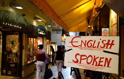 三分之二英國(guó)人完全不會(huì)說外語