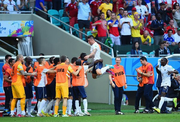球進(jìn)了！Goooooal！世界杯慶祝方式大盤點(diǎn)（組圖）