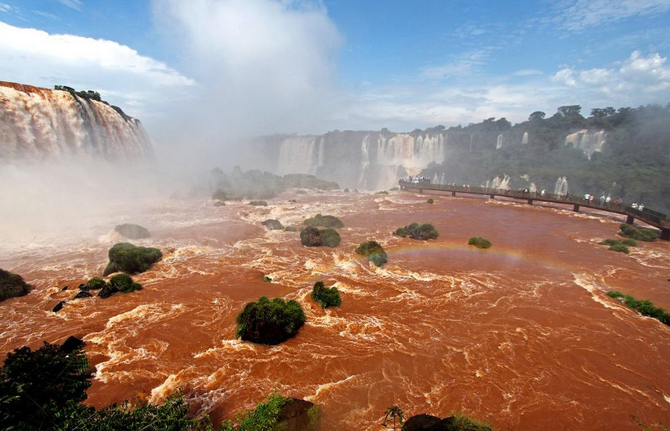 實(shí)拍4千米世界最寬瀑布伊瓜蘇壯美奇觀（組圖）