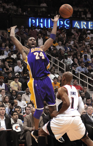 NBA:老鷹兇猛 科比28分湖人兩連敗