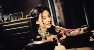 劉璇本色出演諜戰(zhàn)片 上演跳樓大戲和人鼠大戰(zhàn)