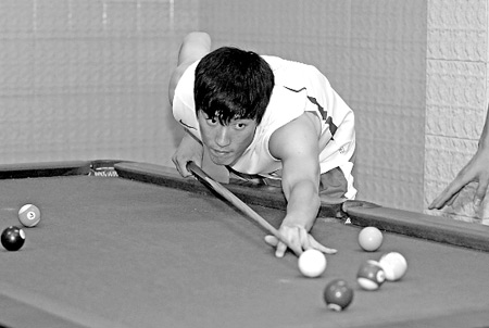 體壇明星愛(ài)臺(tái)球：劉翔張琳是高手 馬龍橫掃王勵(lì)勤