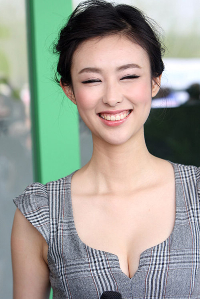 足球?qū)氊惈F獸現(xiàn)身車展