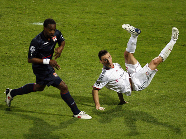 歐冠：拜仁3:0完勝里昂進決賽 奧利奇上演帽子戲法