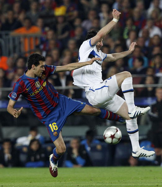 歐冠：10人國米0:1小負(fù)巴薩仍晉級 時隔38年進(jìn)決賽