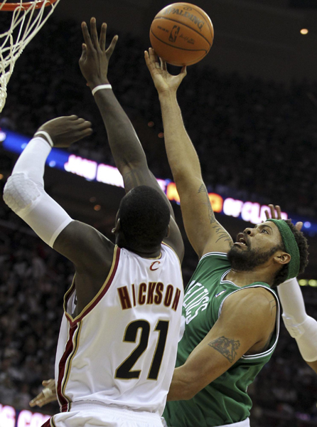 NBA：綠衫軍大勝奪主場優(yōu)勢 騎士1:1被扳平