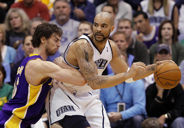 NBA：科比32分 湖人4:0橫掃爵士會(huì)師太陽