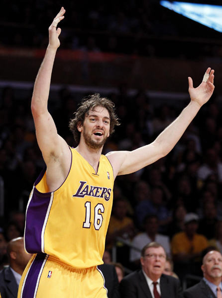 NBA：科比創(chuàng)季后賽新高 湖人再擒太陽