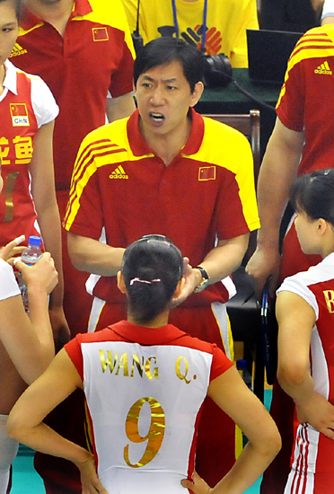 女排精英賽:中國(guó)女排1:3不敵多米尼加