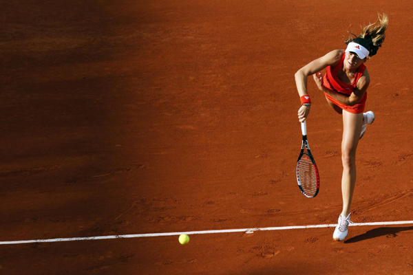 法網(wǎng)：海寧爆冷出局無(wú)緣戰(zhàn)小威 納達(dá)爾橫掃晉級(jí)