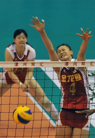 女排精英賽：中國(guó)隊(duì)3:0完勝古巴隊(duì)獲亞軍