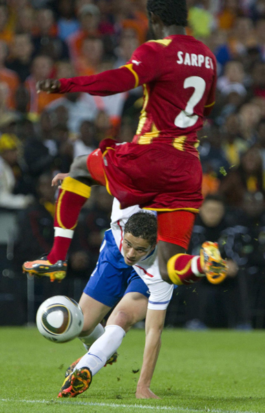 熱身賽：范德法特傳射造點(diǎn)球 荷蘭4:1大勝加納