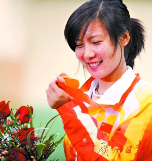 山東9名奧運(yùn)冠軍升副處級(jí)引熱議 有人質(zhì)疑亞軍在哪里