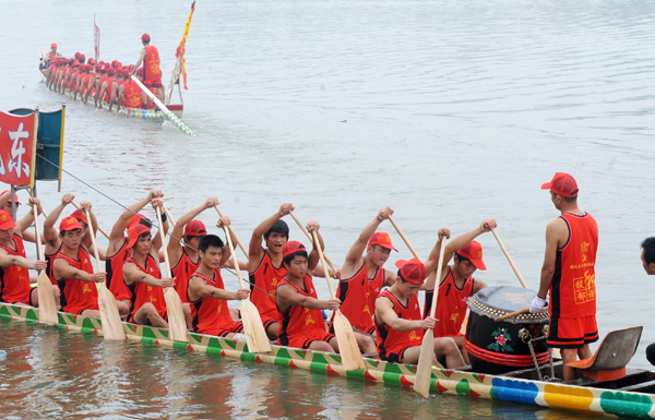 迎端午 瀏陽河上賽龍舟