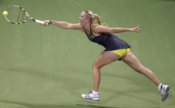 WTA總決賽:沃茲尼亞奇強(qiáng)勢(shì)逆轉(zhuǎn) 鎖定年終第一