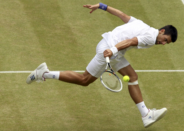 小德終結(jié)費(fèi)納8年壟斷 溫網(wǎng)首度折桂慶祝登頂世界第一