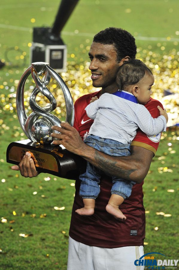 2013亞冠決賽：廣州恒大創(chuàng)造歷史 主場(chǎng)平首爾FC總比分3:3奪冠