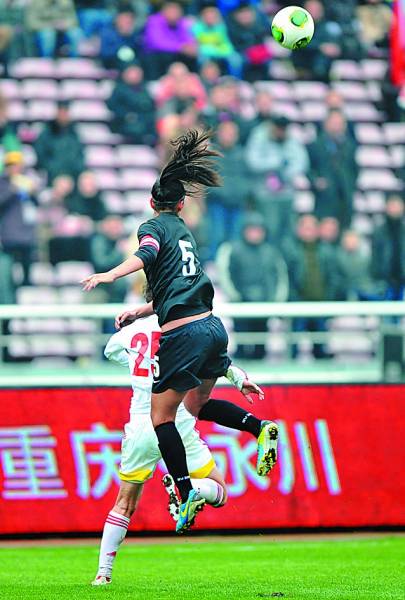 中國(guó)女足謀發(fā)展還須“借雞下蛋”