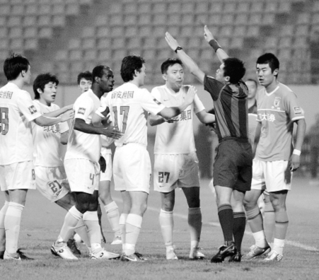 中國(guó)足球那些折騰事兒